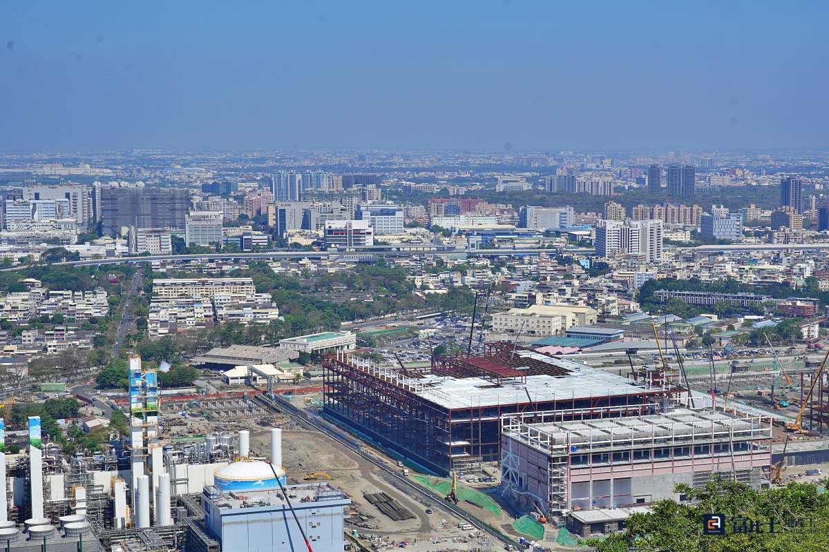 高雄台積電周邊房市交易量與價格有驚人變化，楠梓區成交單價一年達15.7%，交易量飆漲超過4成。（圖／記者蘇茵慧）