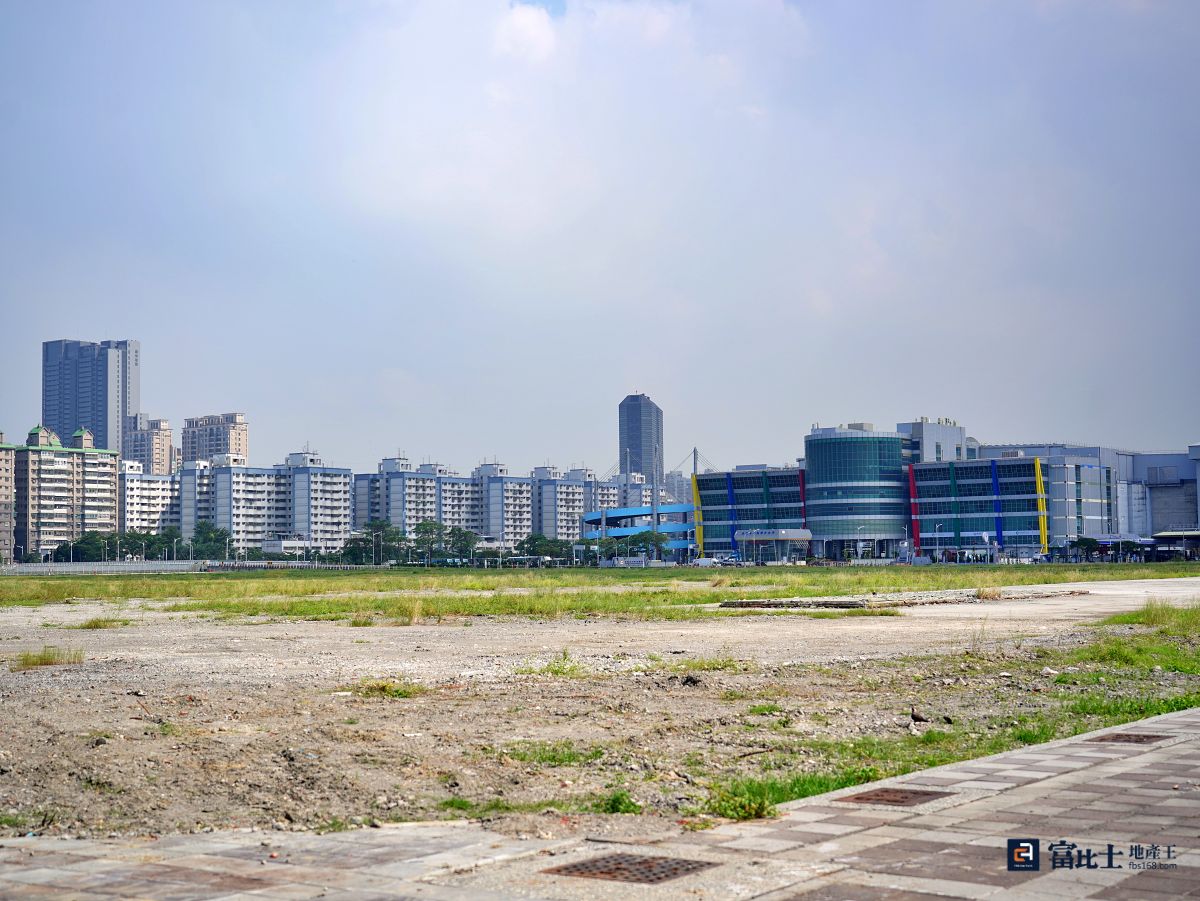 中石化土地標售案佔冠亞軍，楠梓、前鎮雙熱點進帳。（圖／記者蘇茵慧）